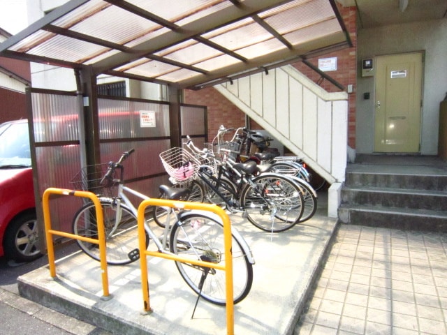 駐輪場 サンストリート松降