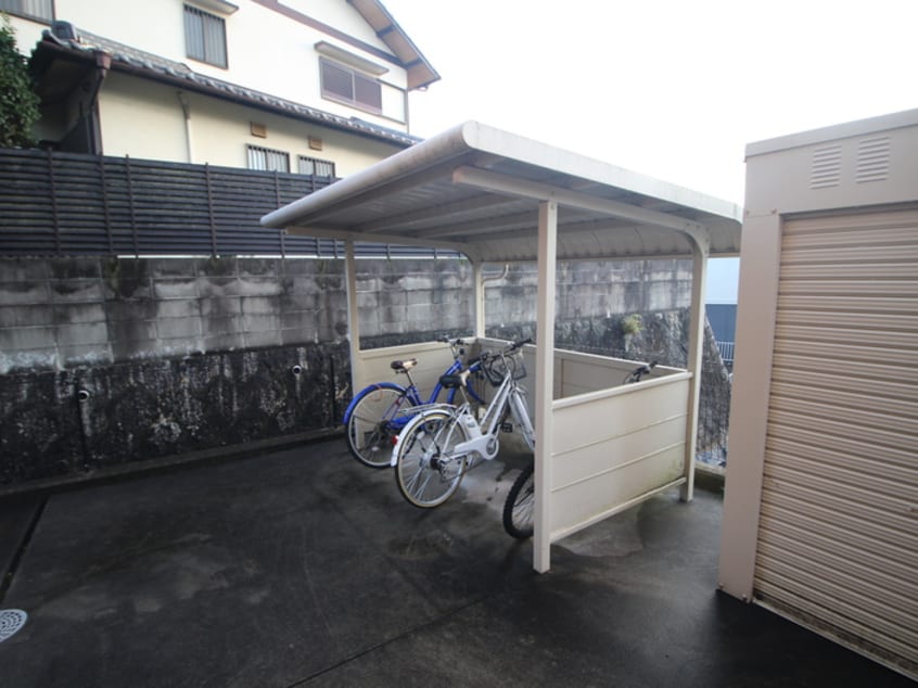 駐輪場 フルールムーラン