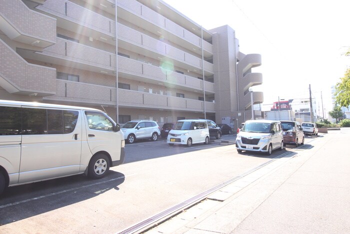 駐車場 パークドエル