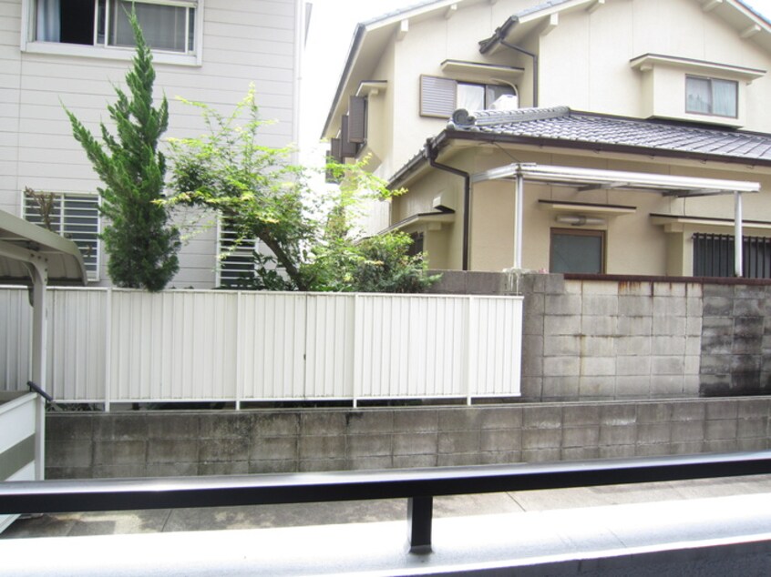 室内からの展望 ユング藤原