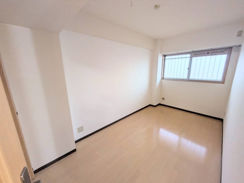 居室 エメラルドホーム