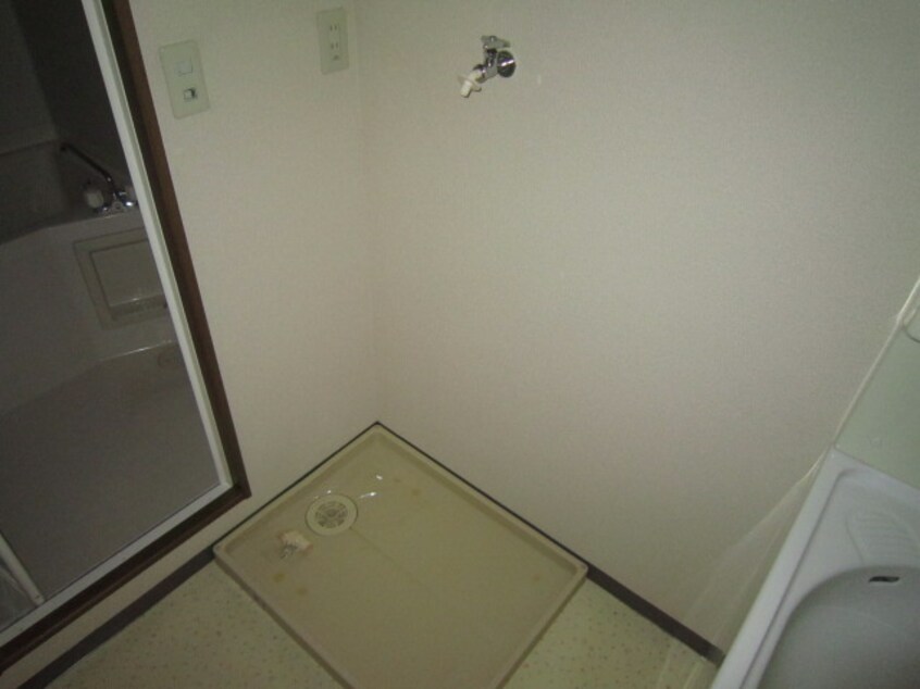 洗濯機置場 ＣＯＭＦＯＲＴ９７