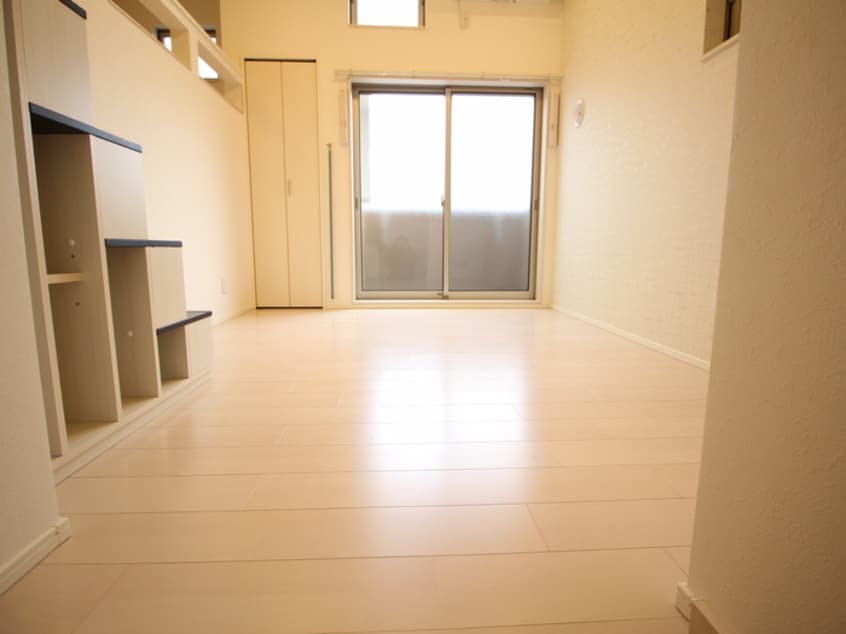 居室 ロイヤルクレスト天塚町