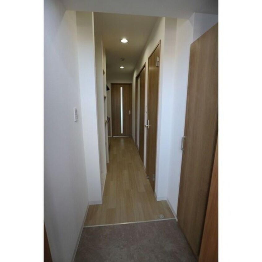 玄関 イースクエア並木