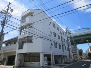 アルファビル