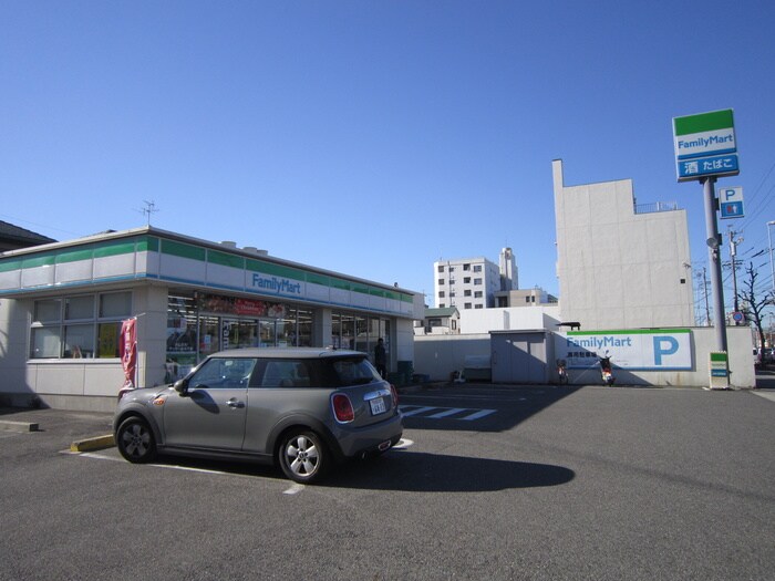 ファミリーマート妙音通店(コンビニ)まで106m ひかり荘