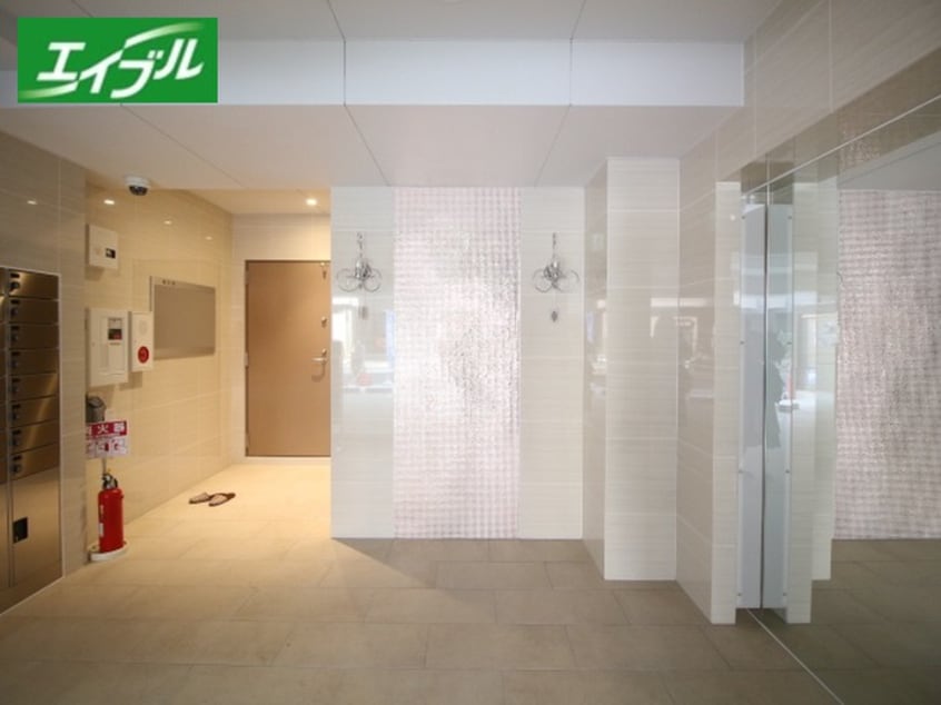 エントランス部分 グレースレガリア