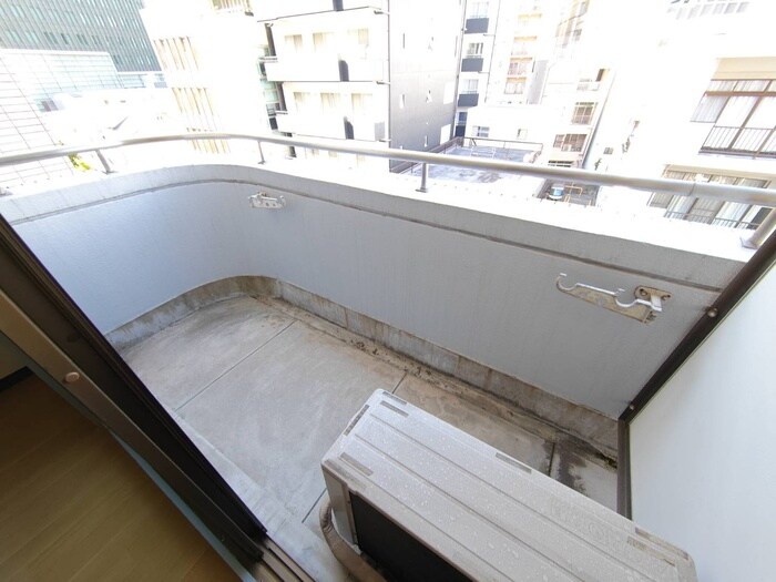 ベランダ・バルコニー 板柳ビル