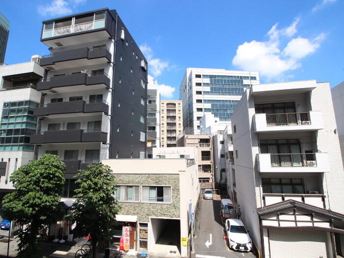 室内からの展望 板柳ビル