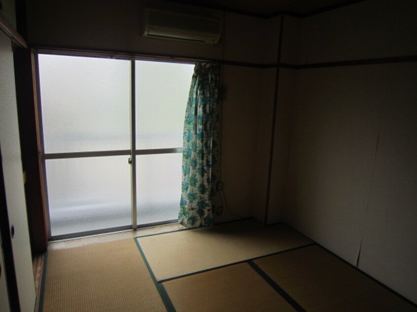 居室 ハイツヨシダ