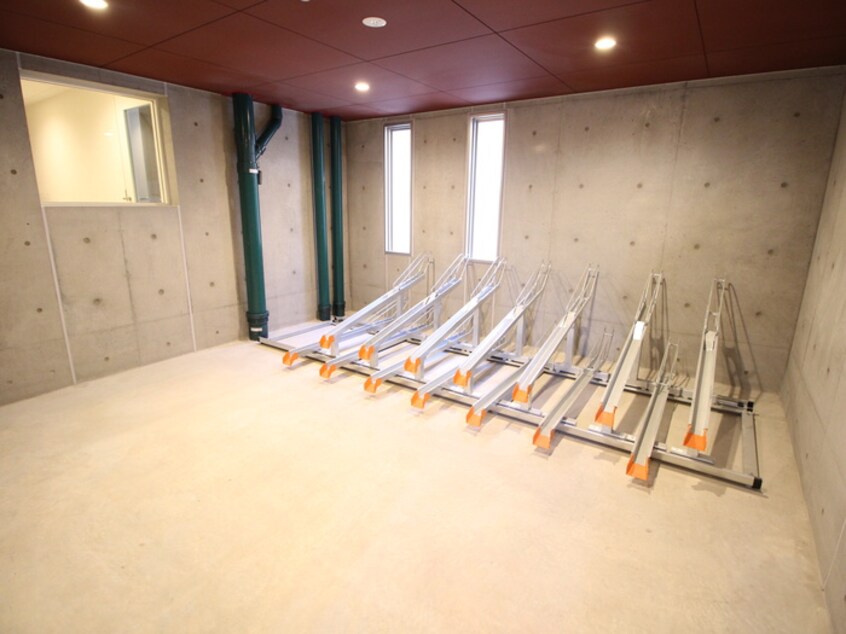 駐輪場 LUORE城西