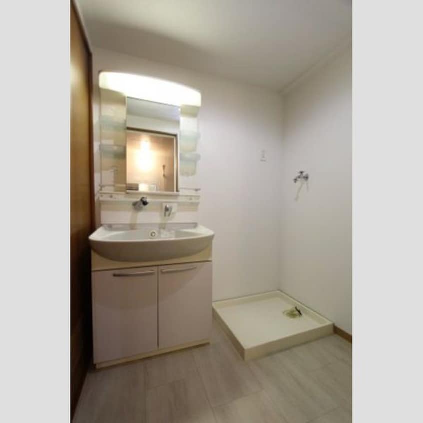 洗面 Ｔｒｏｌｌ　Ｌｉｅｂｅ