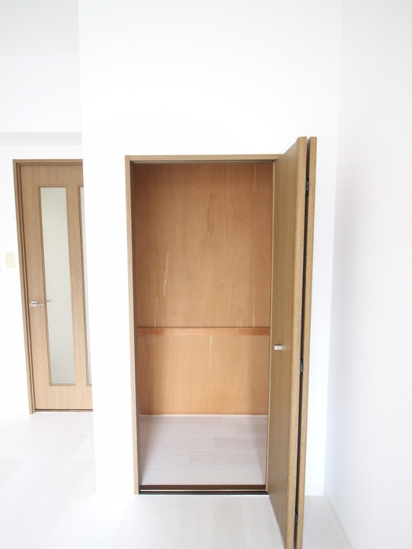 収納 エスポワール・コーネン