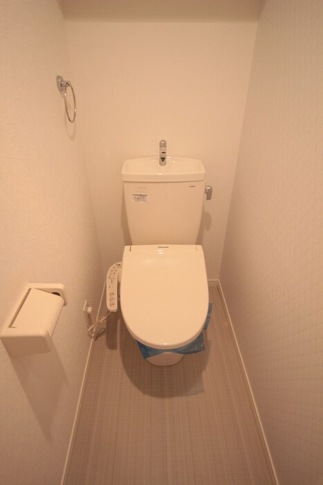 トイレ LEXELLA　SAKO