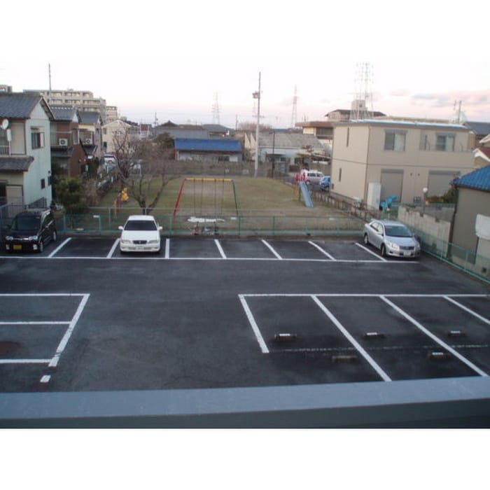 駐車場 ドミール英
