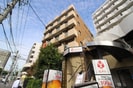 シーズンコート塩釜駅前の外観