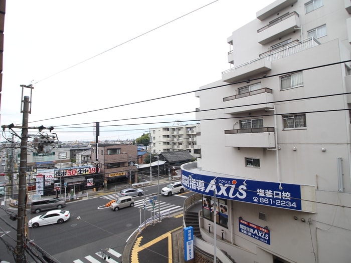 室内からの展望 シーズンコート塩釜駅前