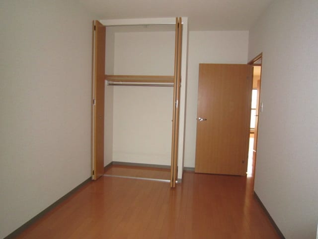 収納 マ・ピエスＥⅢ