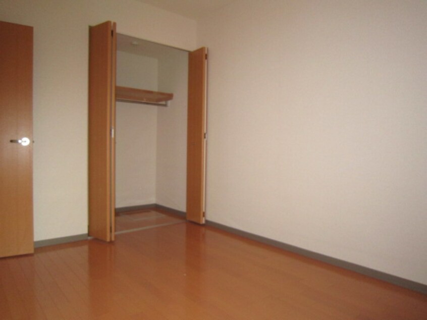 収納 マ・ピエスＥⅢ