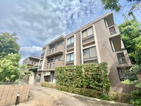 ヴェルサイユ東山公園（301）