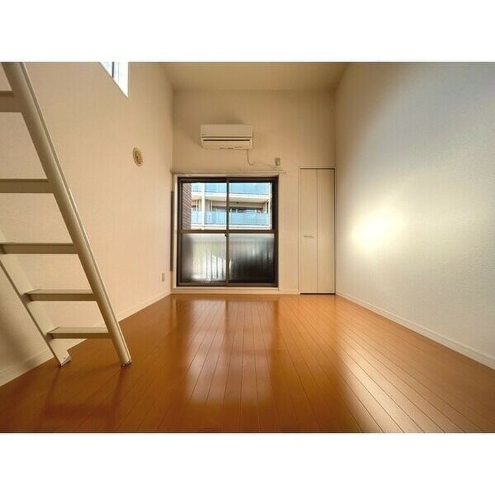 居室 プティ　オランジュ