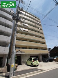 リーベン・イセヤマ