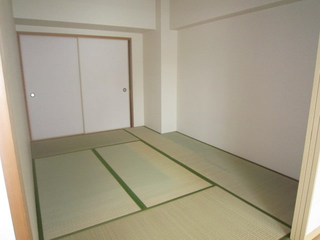 居室 リーベン・イセヤマ