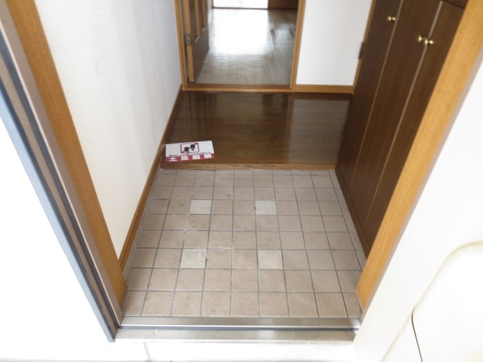 玄関 センチュリ－平針