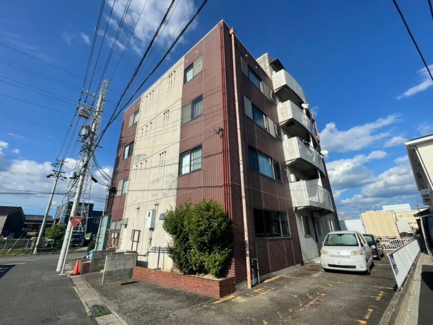 駐車場 コンフォ－ルエムズ