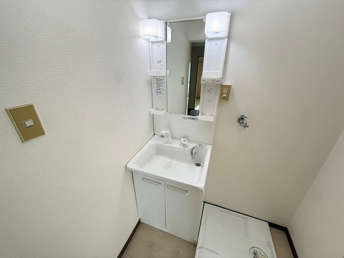 収納 千種エスティビル