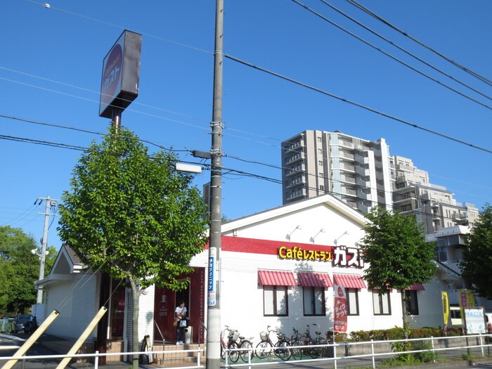 ガスト(その他飲食（ファミレスなど）)まで280m アスパイア平針