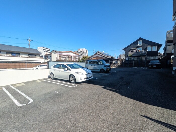 駐車場 グレイシャス