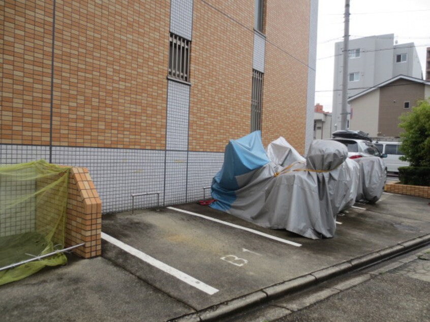 バイク置き場 カサグランデ新栄