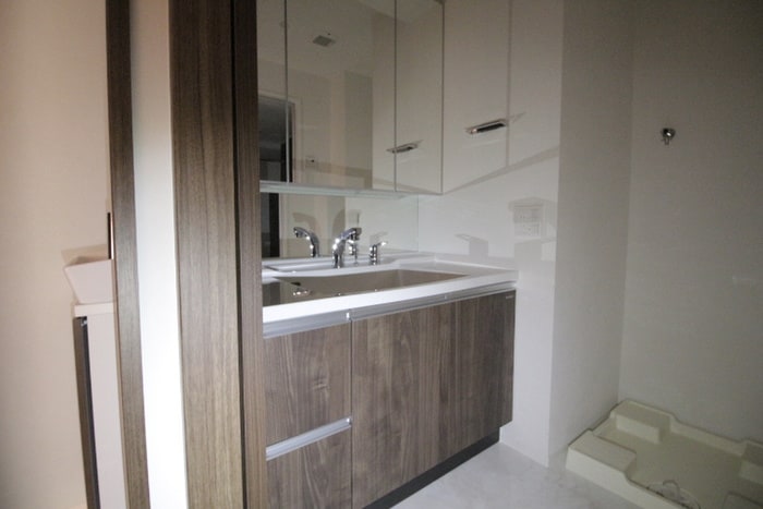 洗面 RESIDENCE KIKUZAKA