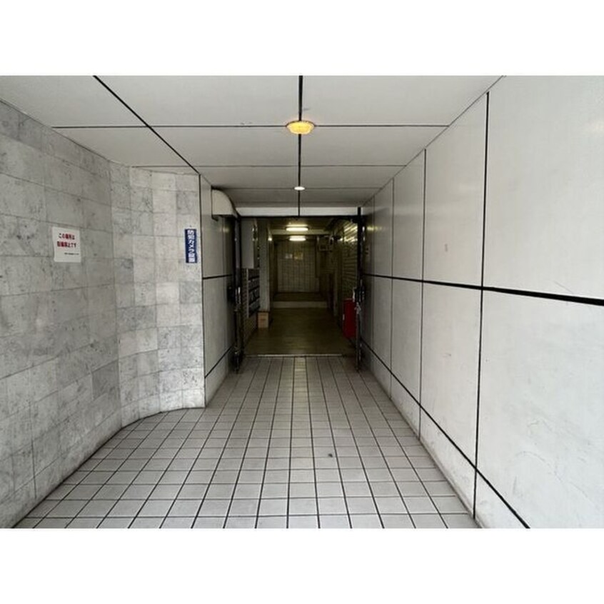 エントランス部分 大鐘ビル