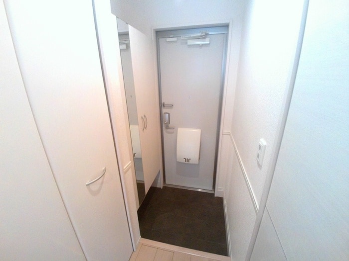 玄関 Ｏｈａｎａ南陽Ａ棟