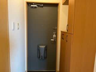 玄関 スパイクナ－ド