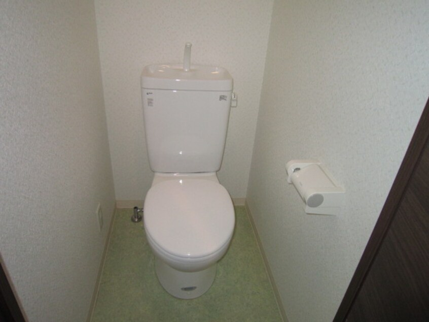 トイレ ﾗｲｼﾞﾝｸﾞｺ-ﾄ名古屋駅前東(206)