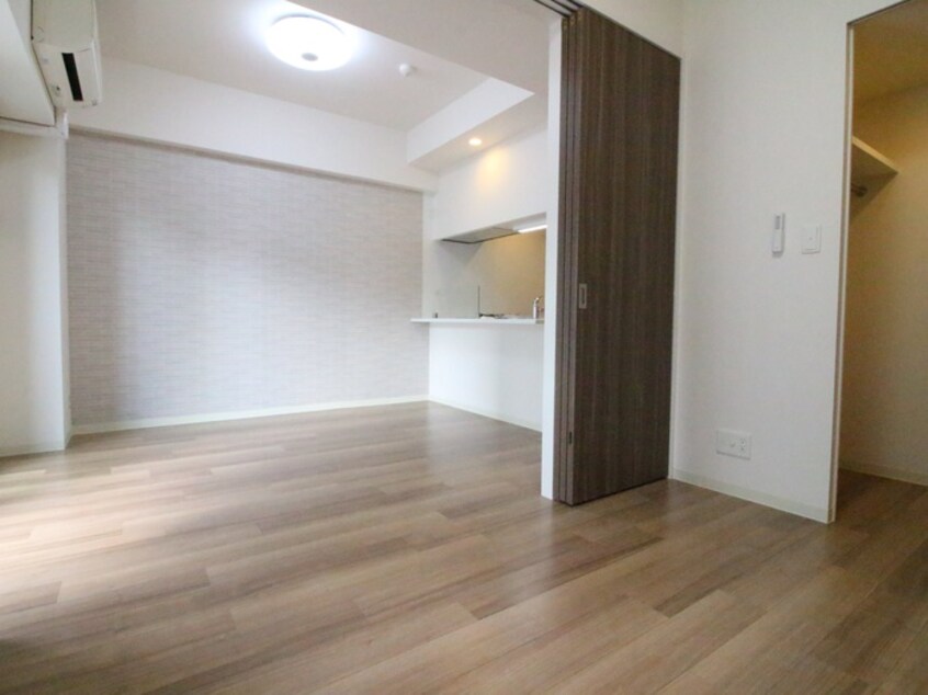 居室 ﾌﾟﾚｻﾝｽ丸の内ｱﾄﾞﾌﾞﾙ(306)