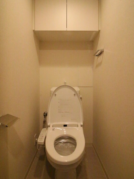 トイレ ﾌﾟﾚｻﾝｽ丸の内ｱﾄﾞﾌﾞﾙ(306)