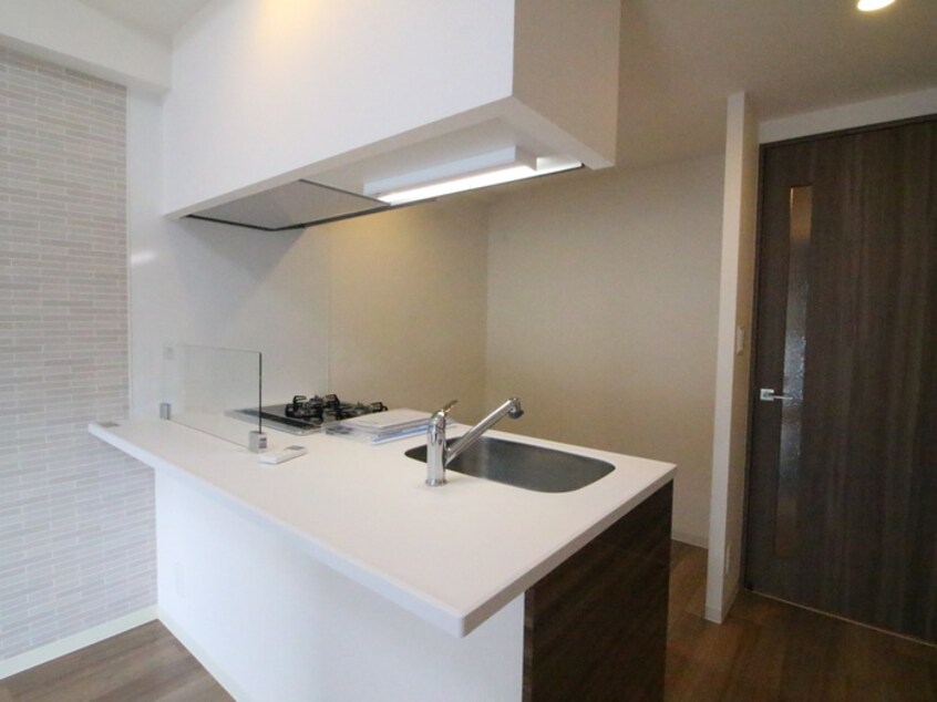 キッチン ﾌﾟﾚｻﾝｽ丸の内ｱﾄﾞﾌﾞﾙ(306)