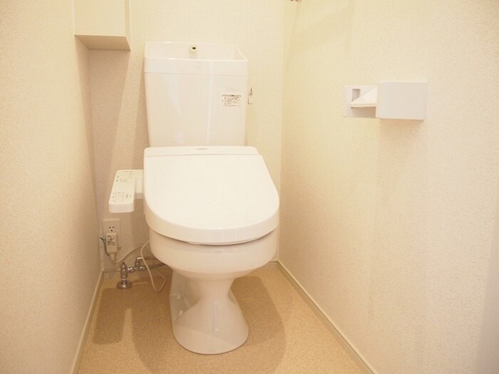 トイレ フィオーレ３０２