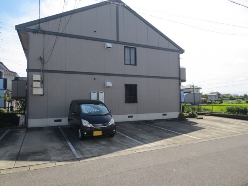 駐車場 サンリバーＡ