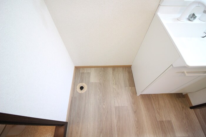 洗濯機置場 サンリバーＡ