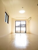 居室 プレジデント川中