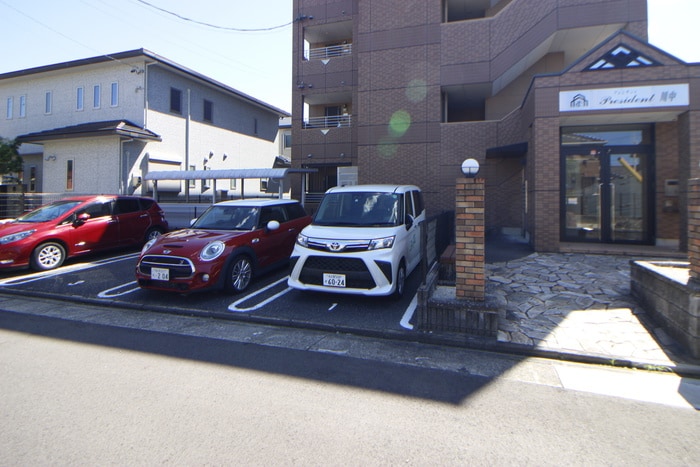 エントランス部分 プレジデント川中