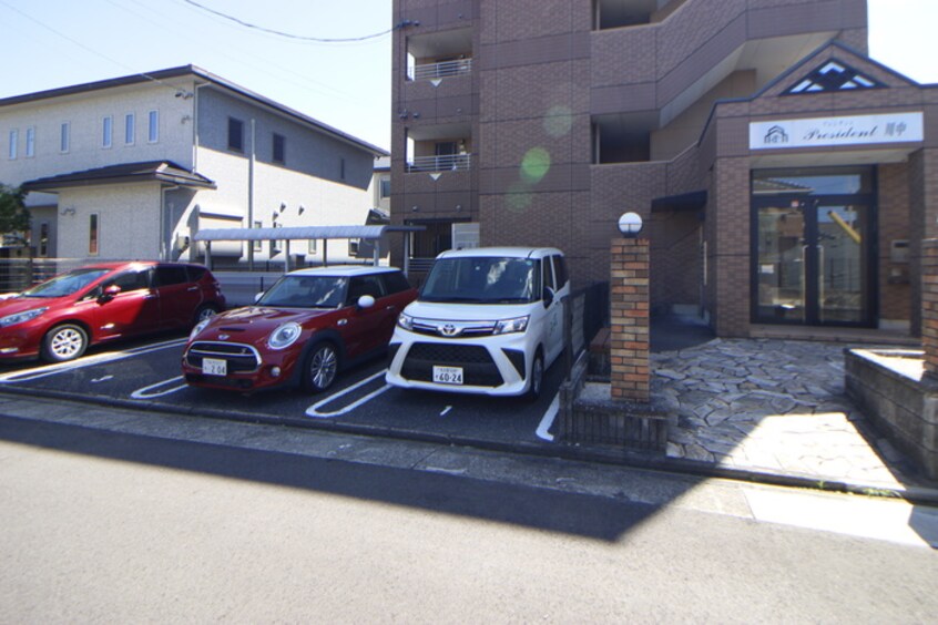 エントランス部分 プレジデント川中