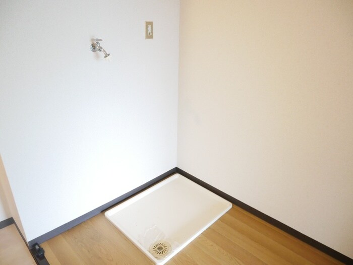 洗濯機置場 畑江ロイヤルハイツ