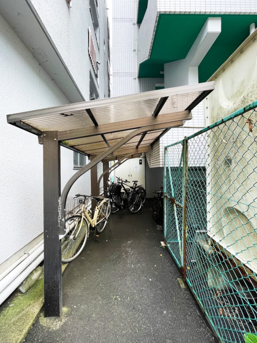 駐輪場 ＪＪ八事ビル