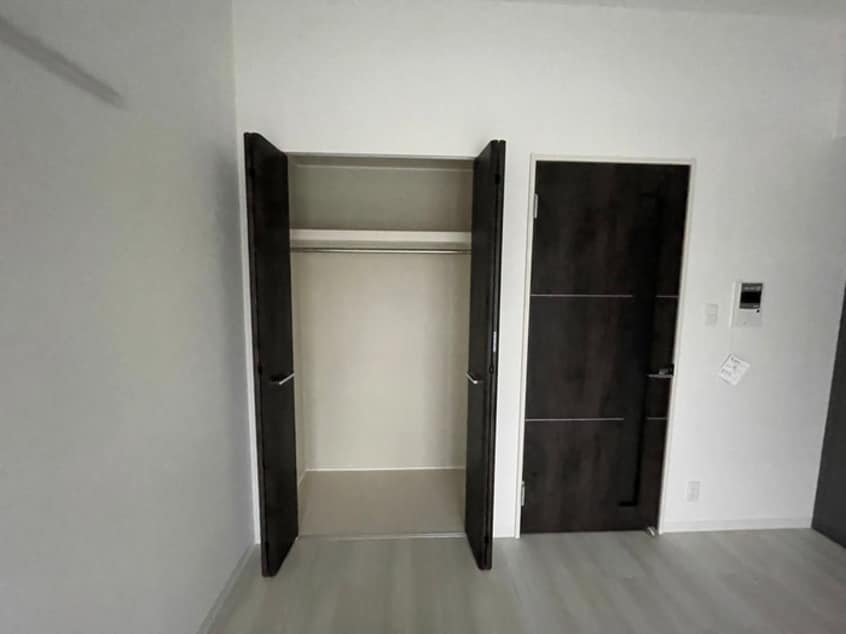 収納 ブリリアコート金山